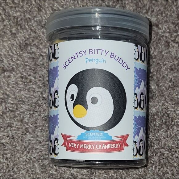 Scentsy Penguin Bitty Buddy Very Merry Cranberry New - Picture 2 of 7